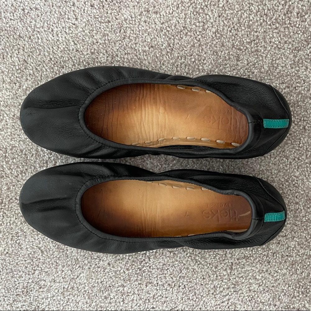 Black Tieks Flats Size 7